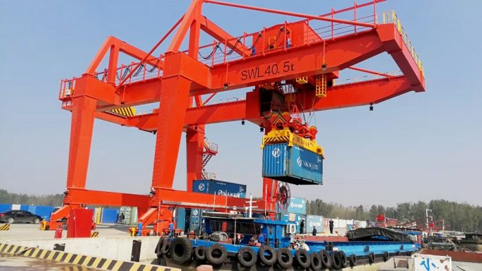ship container gantry crane